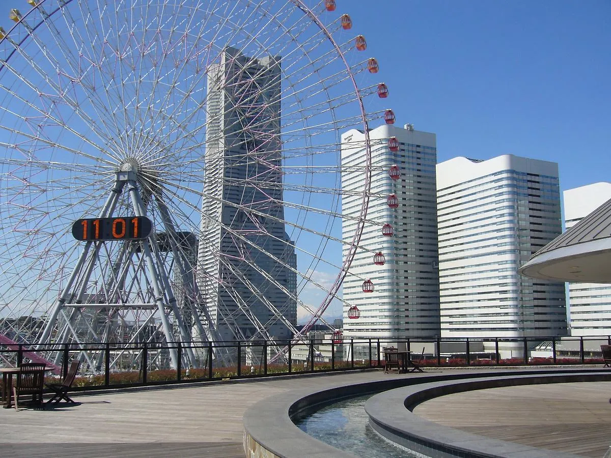 Yokohama Minatomirai Manyo Club Hotel